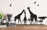 10476 Samolepka na zeď černá žirafy 24 x 42 cm-2