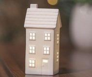 11483 Keramick&yacute; domek LED sv&iacute;t&iacute;c&iacute;, 1 LED, tepl&aacute; b&iacute;l&aacute;, 7,7 &times; 16,3 &times; 6 cm-4