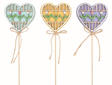 Srdce vyřezávané dřevěné 6,5 x 6,5 x 1 cm + špejle